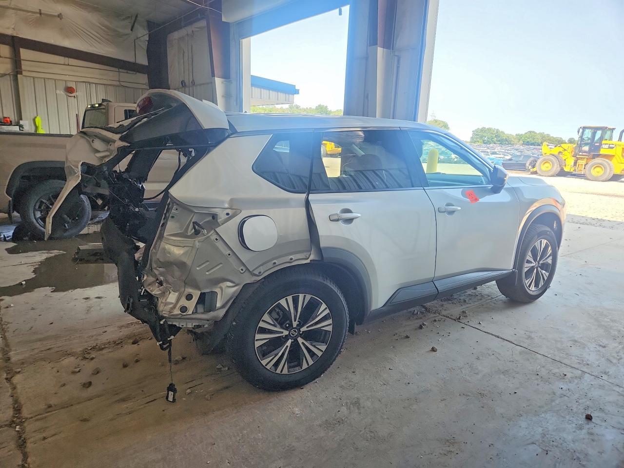 2021 Nissan Rogue Sv - zdjęcie 3