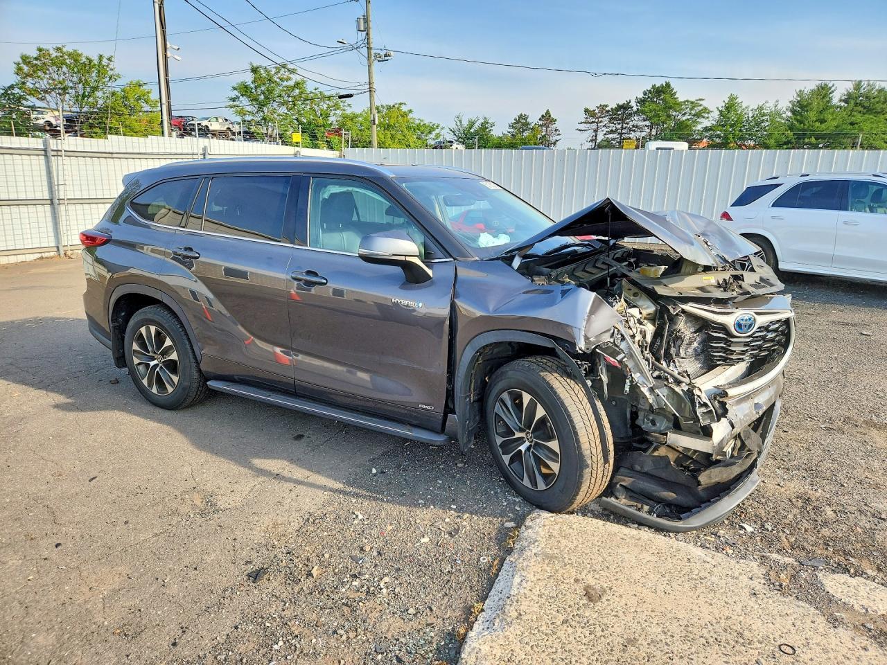 2020 Toyota Highlander Hybrid Xle - zdjęcie 4