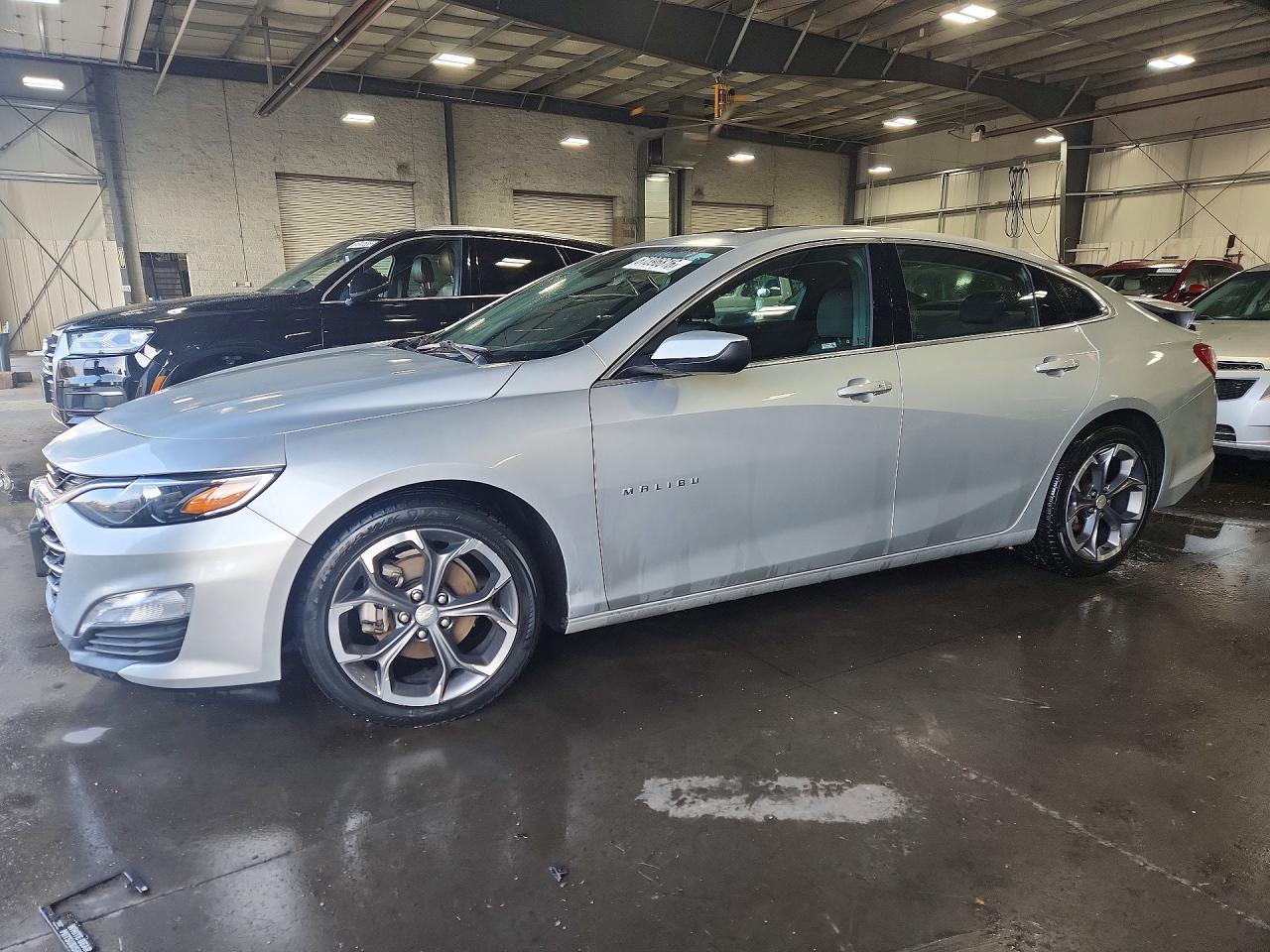 2021 Chevrolet Malibu Lt - zdjęcie główne