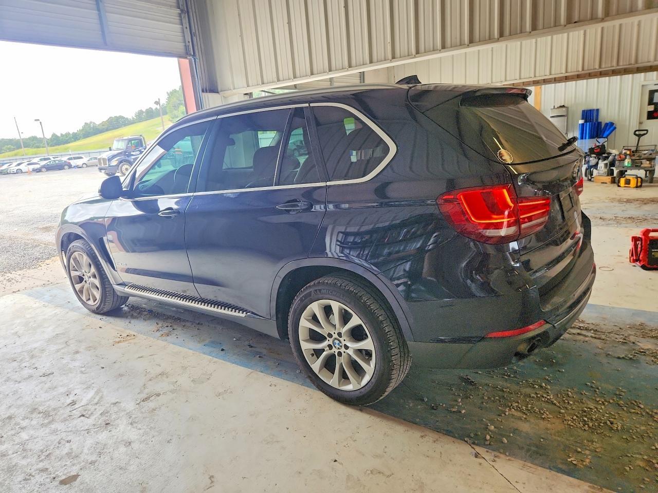 2015 BMW X5 xDrive35I - zdjęcie 2