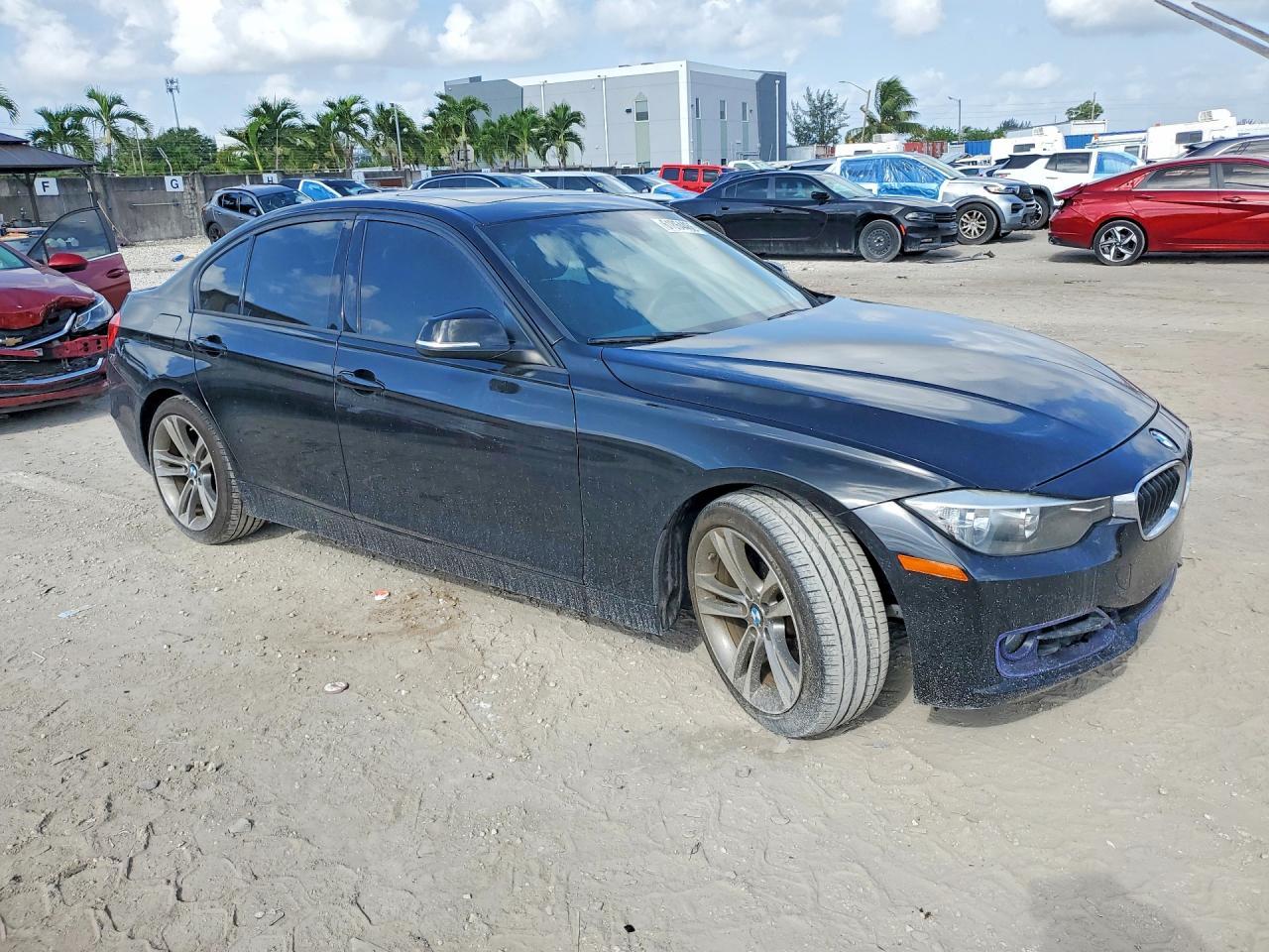 2013 BMW 328 I - zdjęcie 4