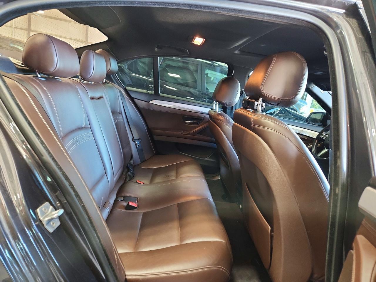 2014 BMW Seria 5 535i - zdjęcie 10