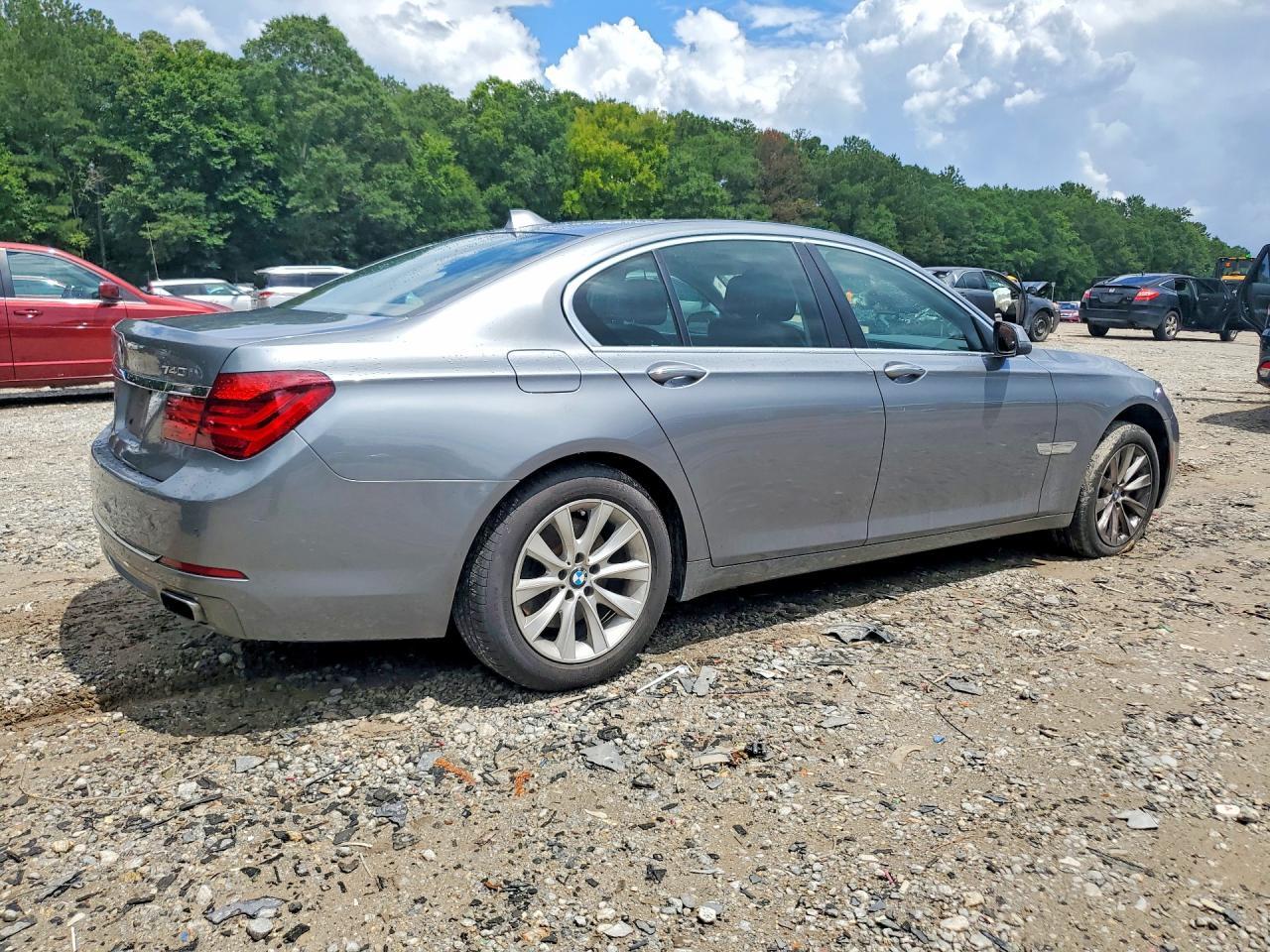 2013 BMW 740 I - zdjęcie 3