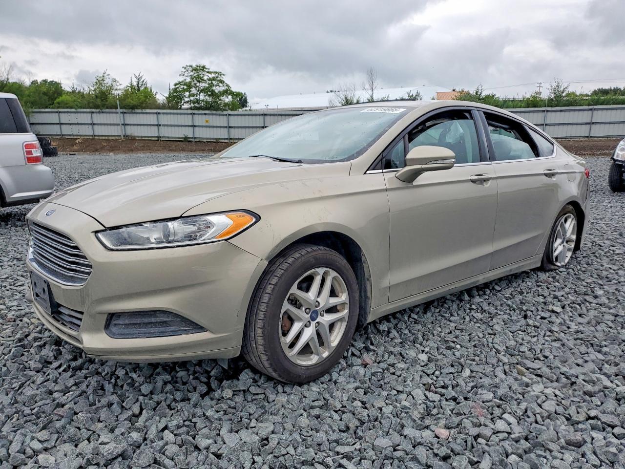 2016 Ford Fusion Se - zdjęcie główne