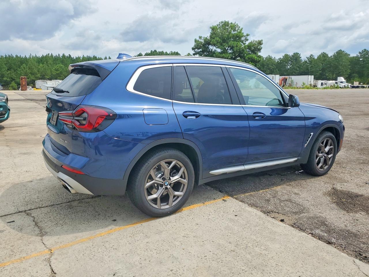2022 BMW X3 Sdrive30I - zdjęcie 3