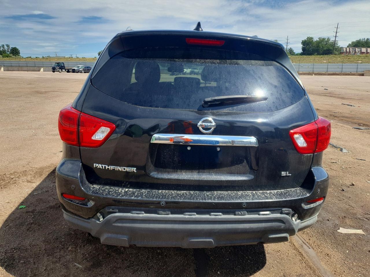 2020 Nissan Pathfinder Sl - zdjęcie 6