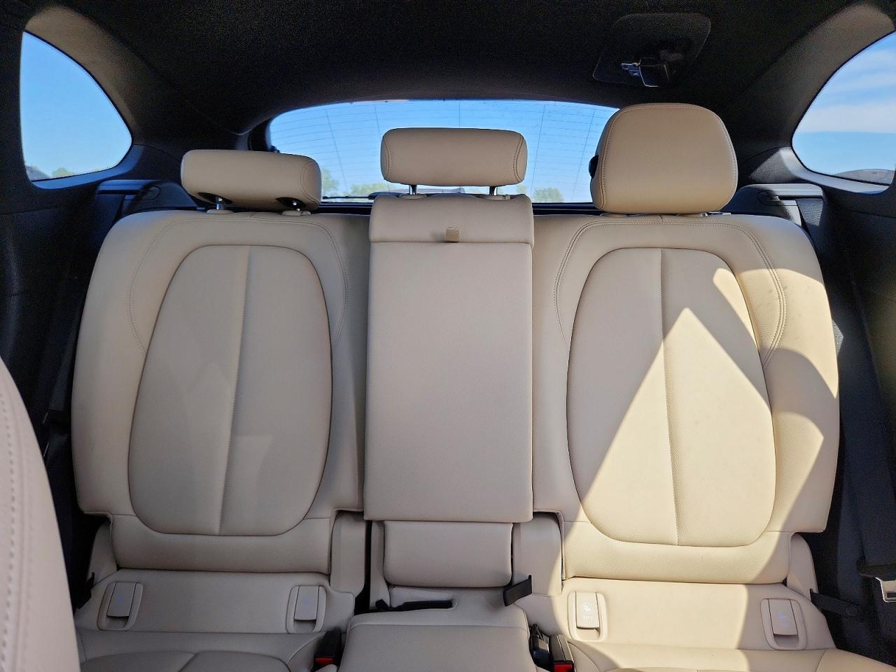 2016 BMW X1 xDrive28I - zdjęcie 10