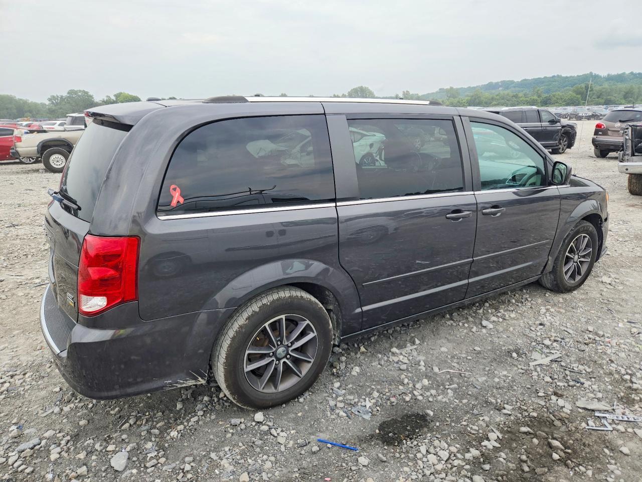 2017 Dodge Grand Caravan Sxt - zdjęcie 3