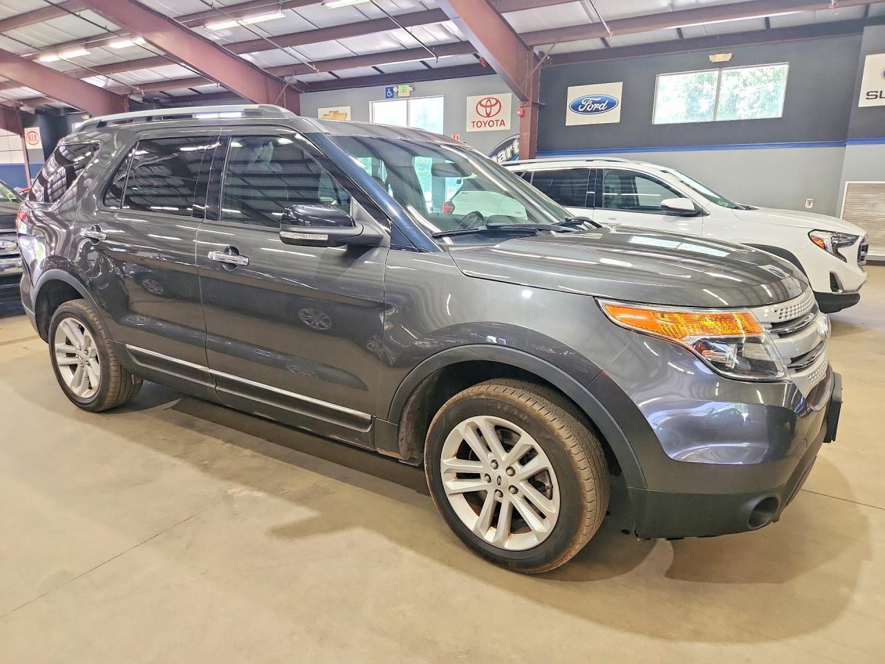 2015 Ford Explorer Xlt - zdjęcie 4