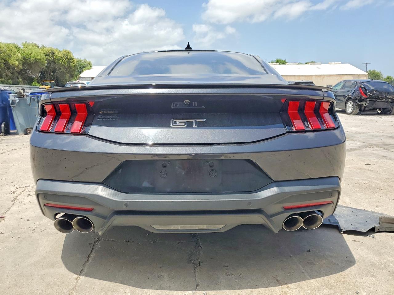 2024 Ford Mustang Gt - zdjęcie 6