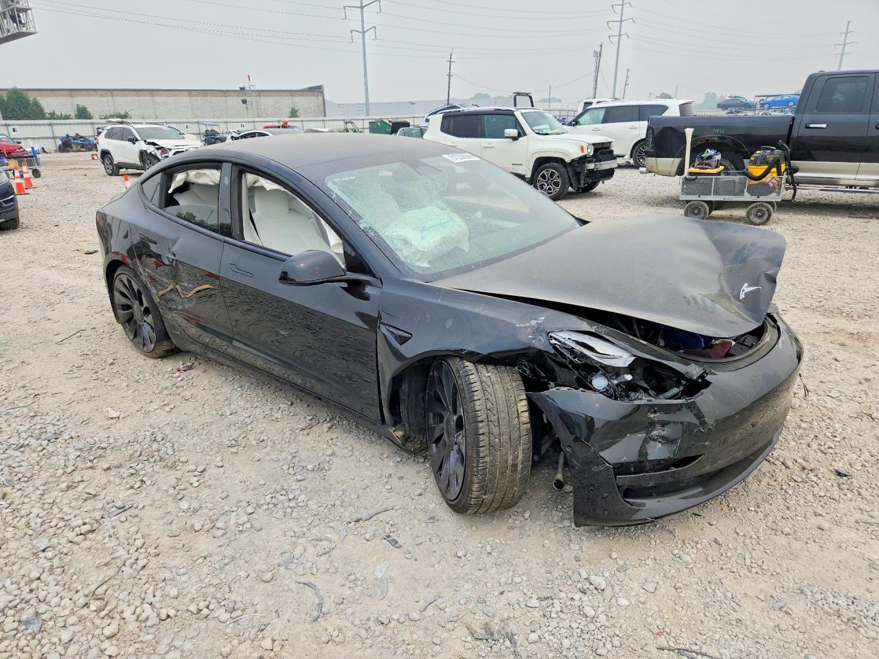 2022 Tesla Model 3 - zdjęcie 4