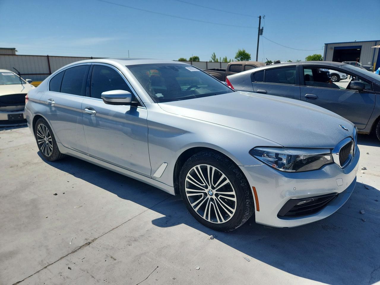 2018 BMW 530 I - zdjęcie 4