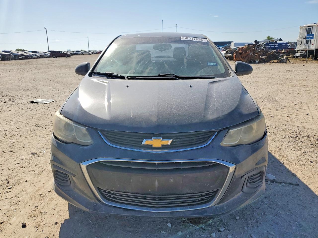 2017 Chevrolet Sonic Lt - zdjęcie 5