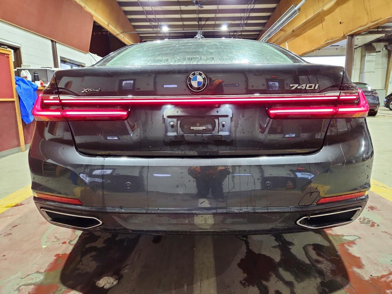 2020 BMW 740 Xi - zdjęcie 6