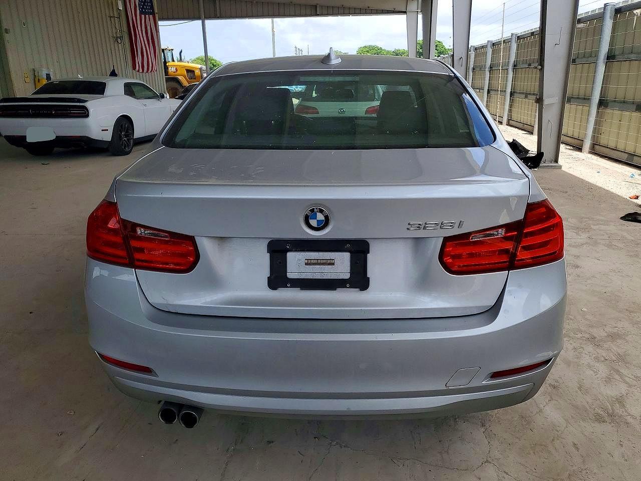 2015 BMW 328 I - zdjęcie 6