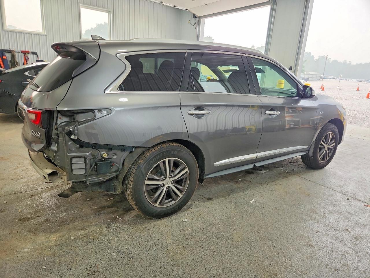 2019 Infiniti Qx60 Luxe - zdjęcie 3