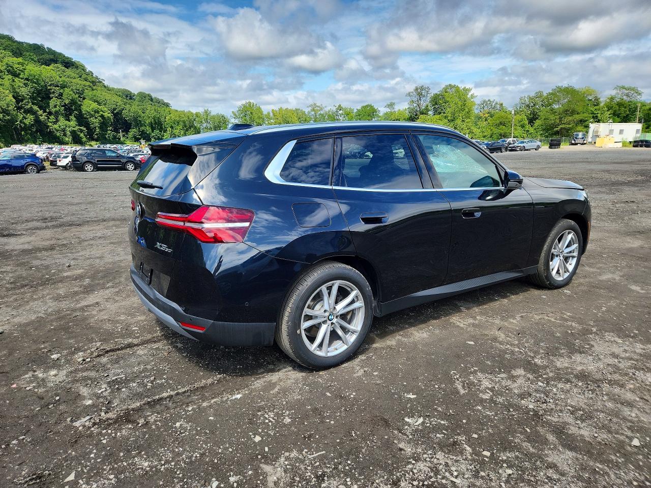 2025 BMW X3 30 xDrive - zdjęcie 3