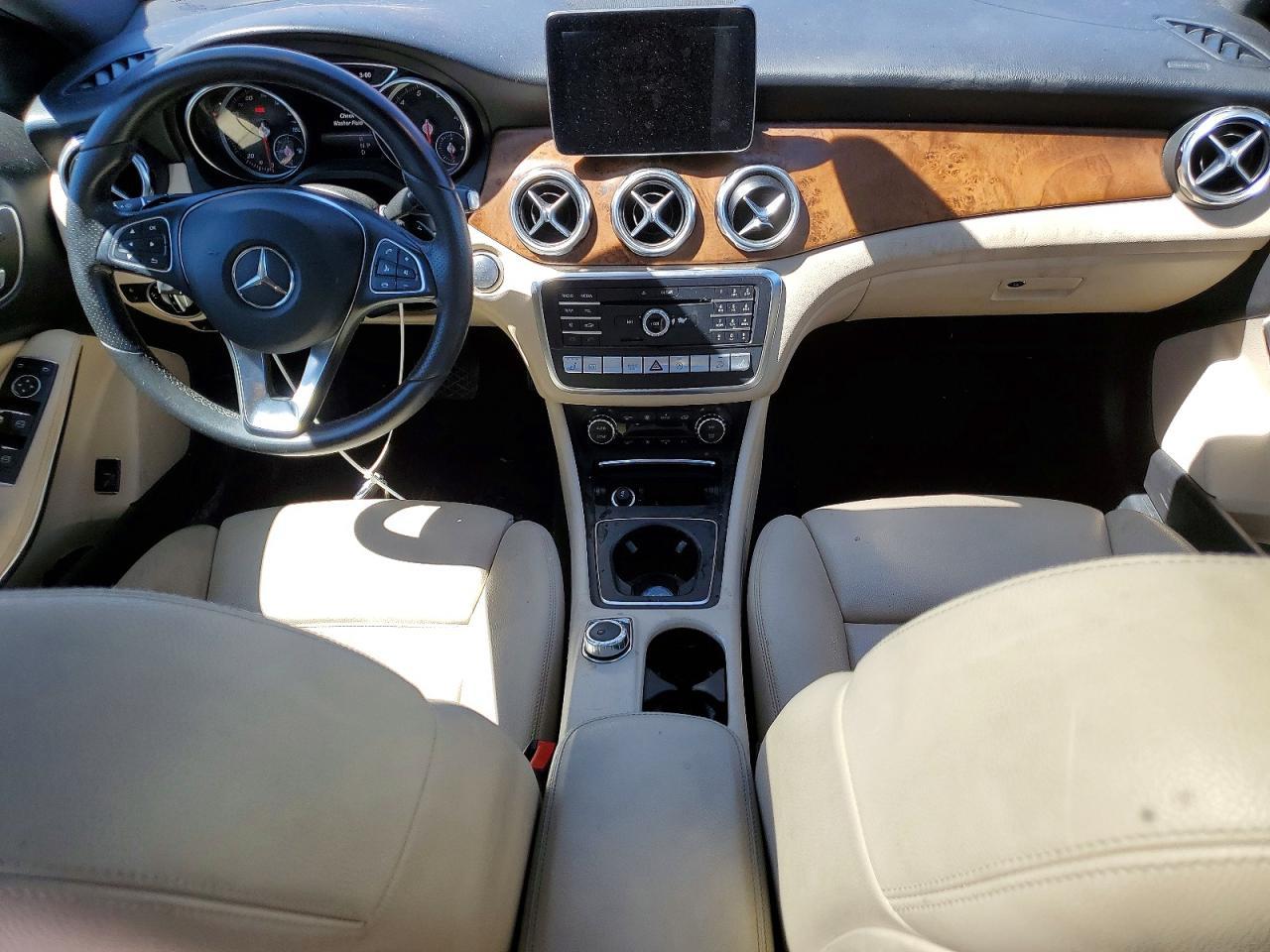 2018 Mercedes-Benz Gla 250 4Matic - zdjęcie 8
