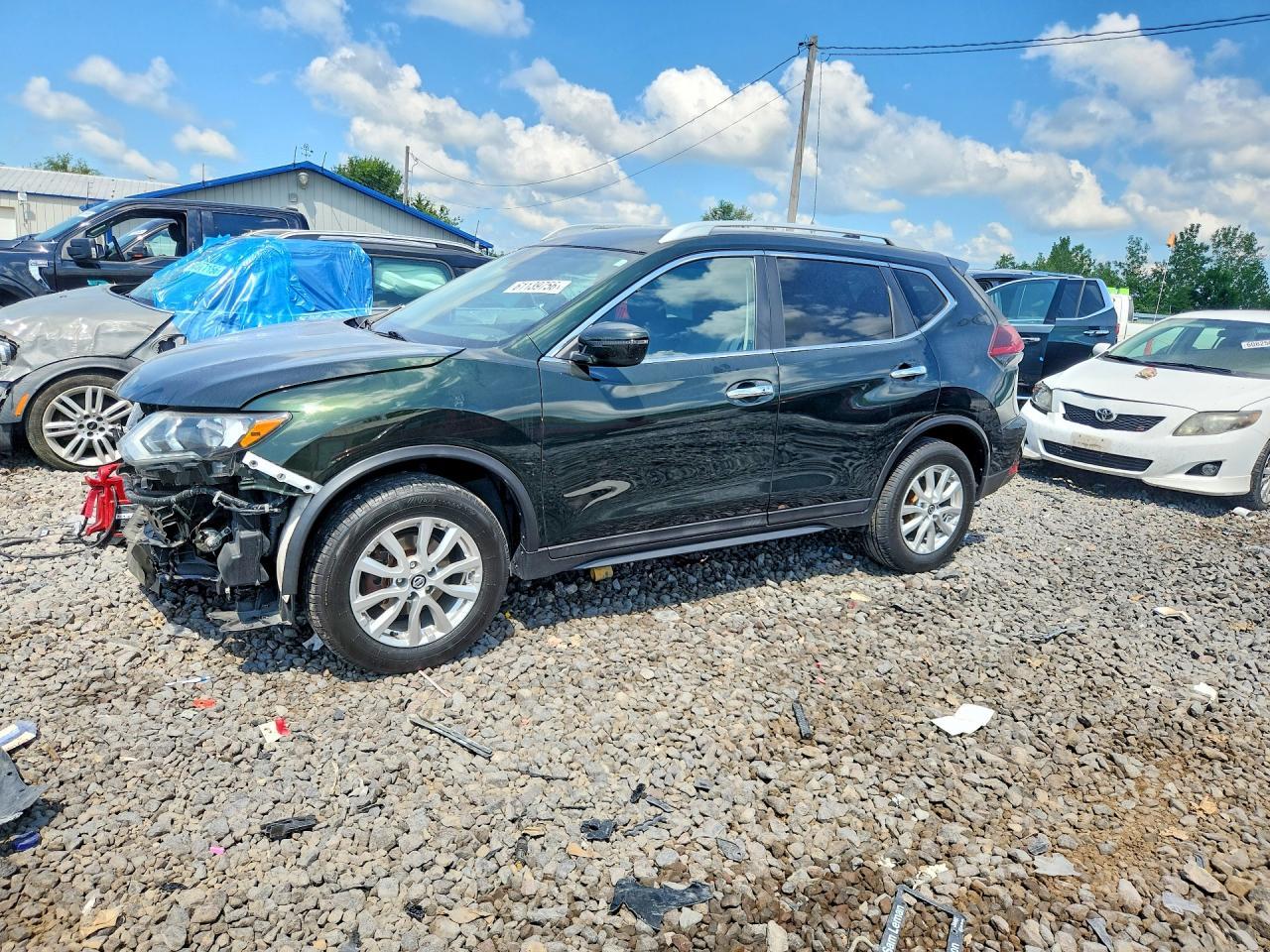 2020 Nissan Rogue Sv - zdjęcie główne