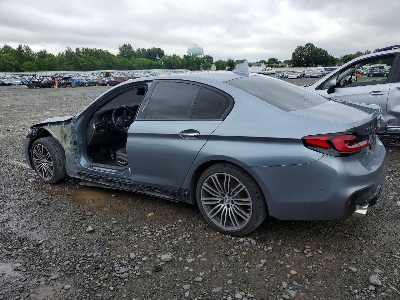 2018 BMW Seria 5 540i - zdjęcie 2