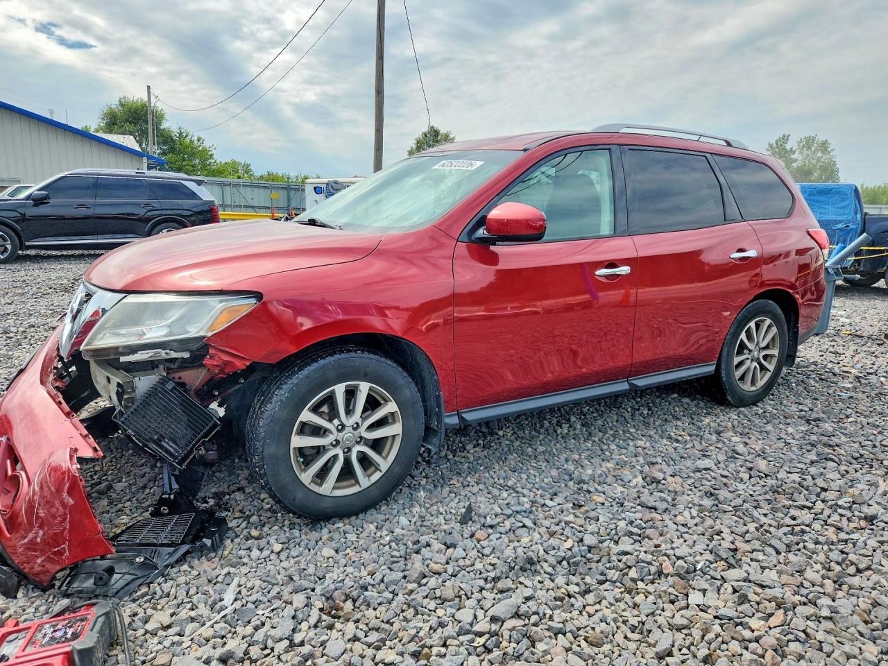 2015 Nissan Pathfinder S - zdjęcie główne