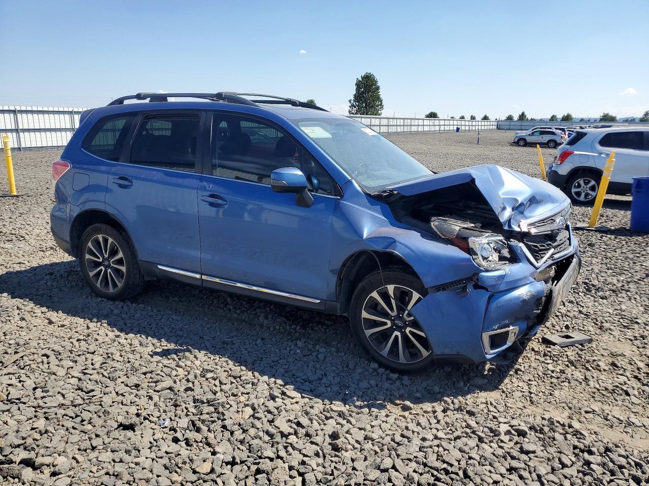 2017 Subaru Forester 2.0Xt Touring - zdjęcie 4