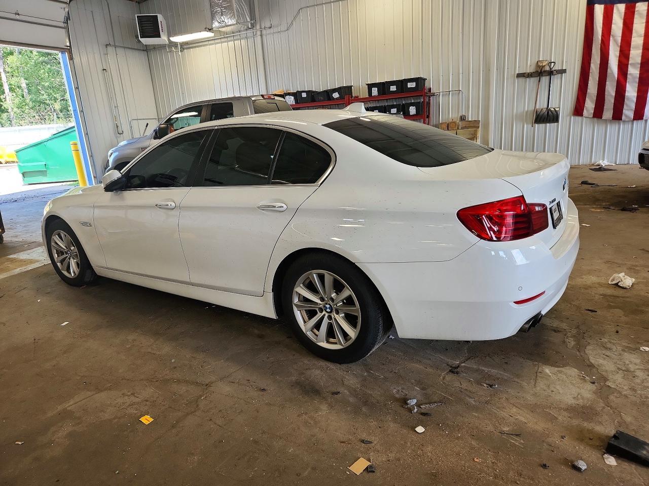 2015 BMW 528 Xi - zdjęcie 2