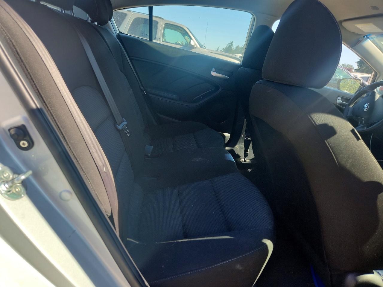 2017 Kia Forte Lx - zdjęcie 10