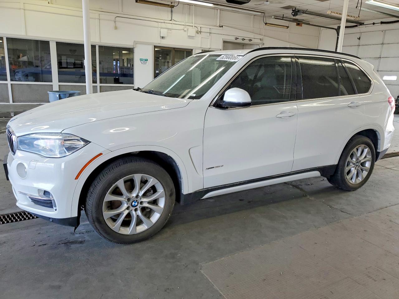 2015 BMW X5 xDrive35D - zdjęcie główne