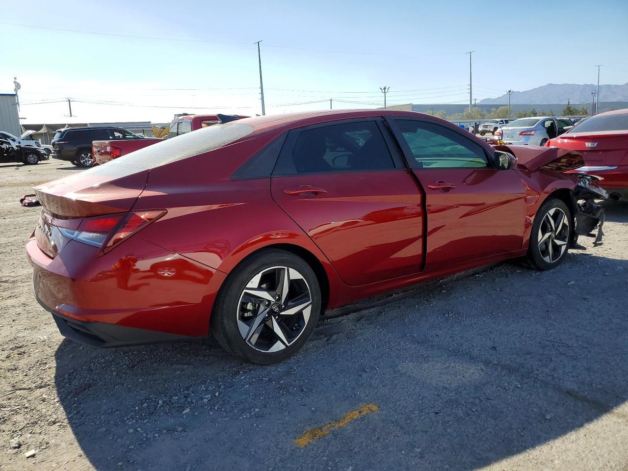 2023 Hyundai Elantra Sel - zdjęcie 3