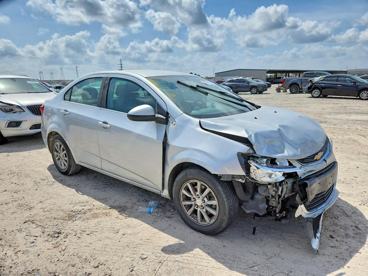 2018 Chevrolet Sonic Lt - zdjęcie 4