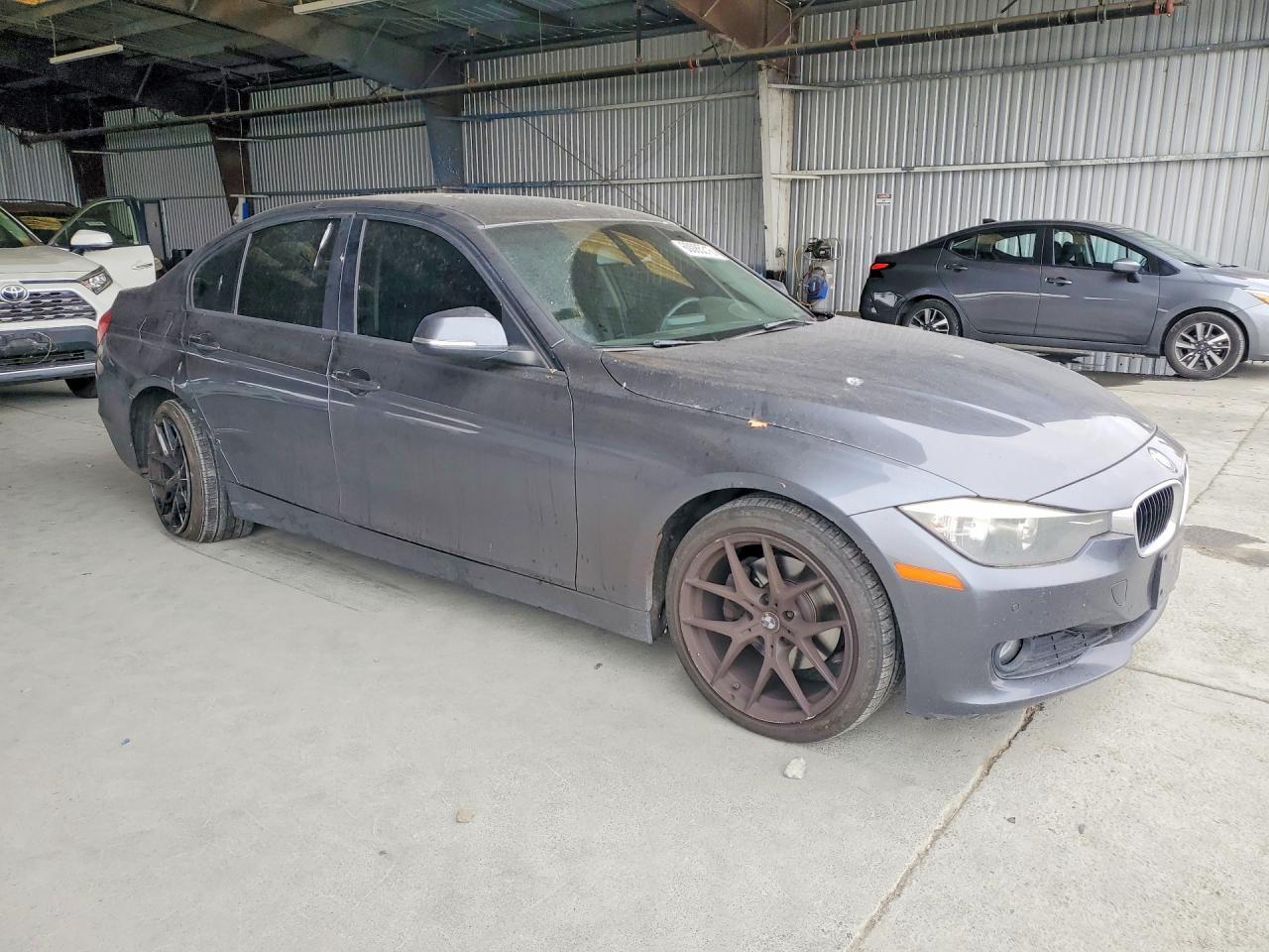 2014 BMW 320 I - zdjęcie 4