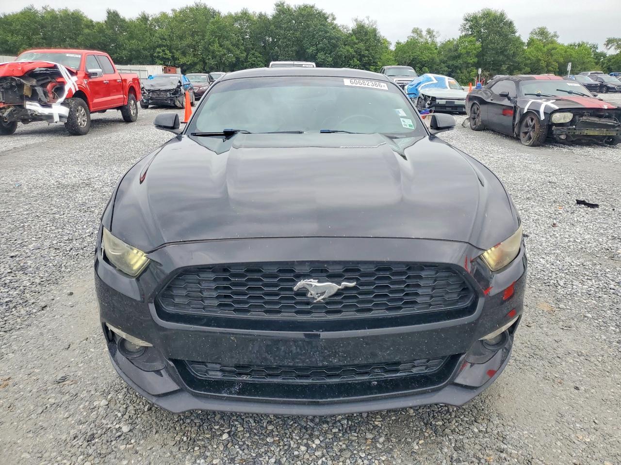 2017 Ford Mustang - zdjęcie 5