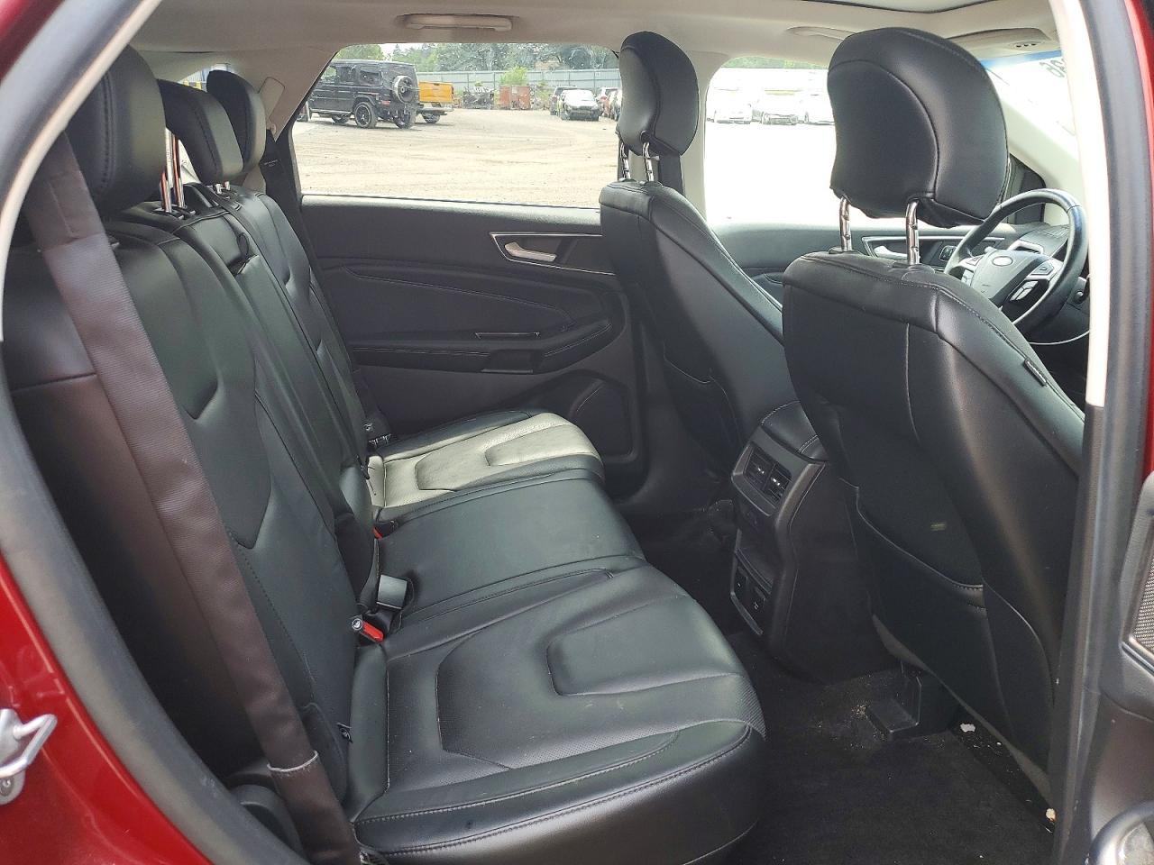 2017 Ford Edge Titanium - zdjęcie 11