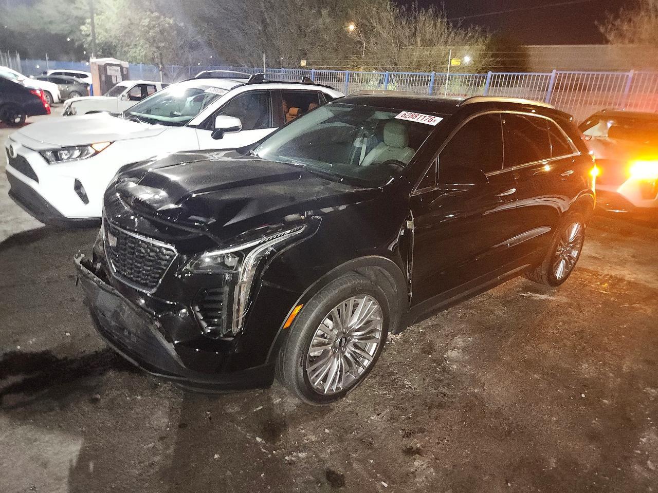 2022 Cadillac Xt4 Luxury - zdjęcie główne