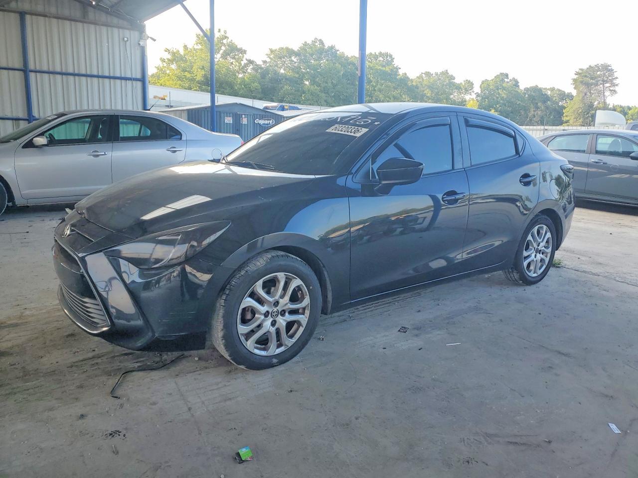 2016 Toyota Scion Ia - zdjęcie główne