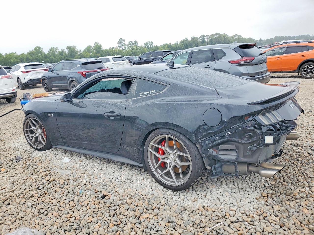 2024 Ford Mustang Gt - zdjęcie 2