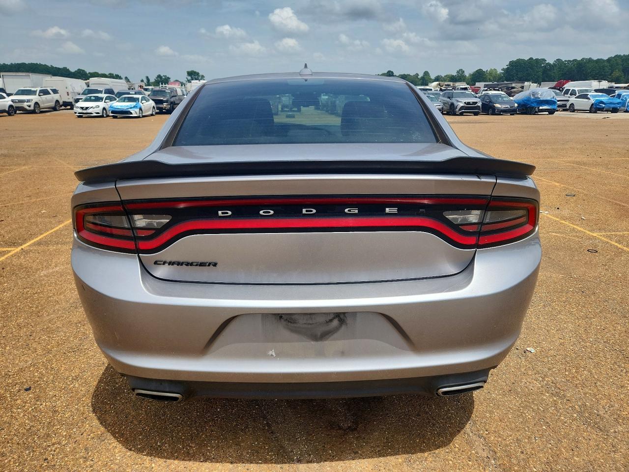 2016 Dodge Charger Sxt - zdjęcie 6