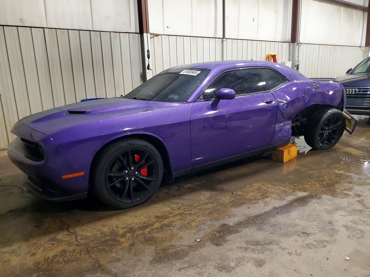 2016 Dodge Challenger R/T - zdjęcie główne