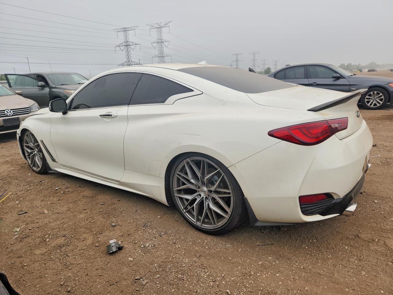 2017 Infiniti Q60 3.0T Premium - zdjęcie 2