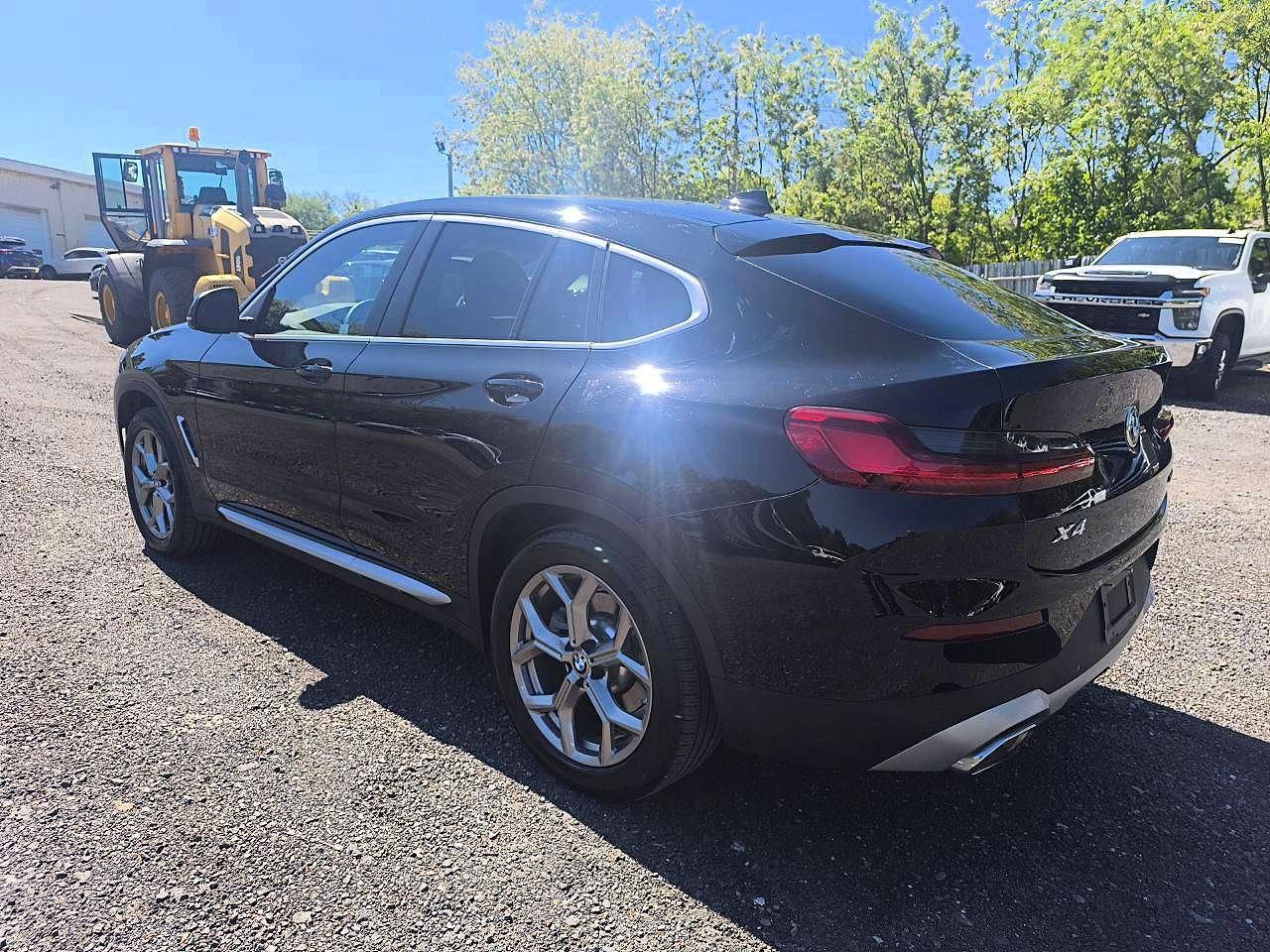 2025 BMW X4 xDrive30I - zdjęcie 2