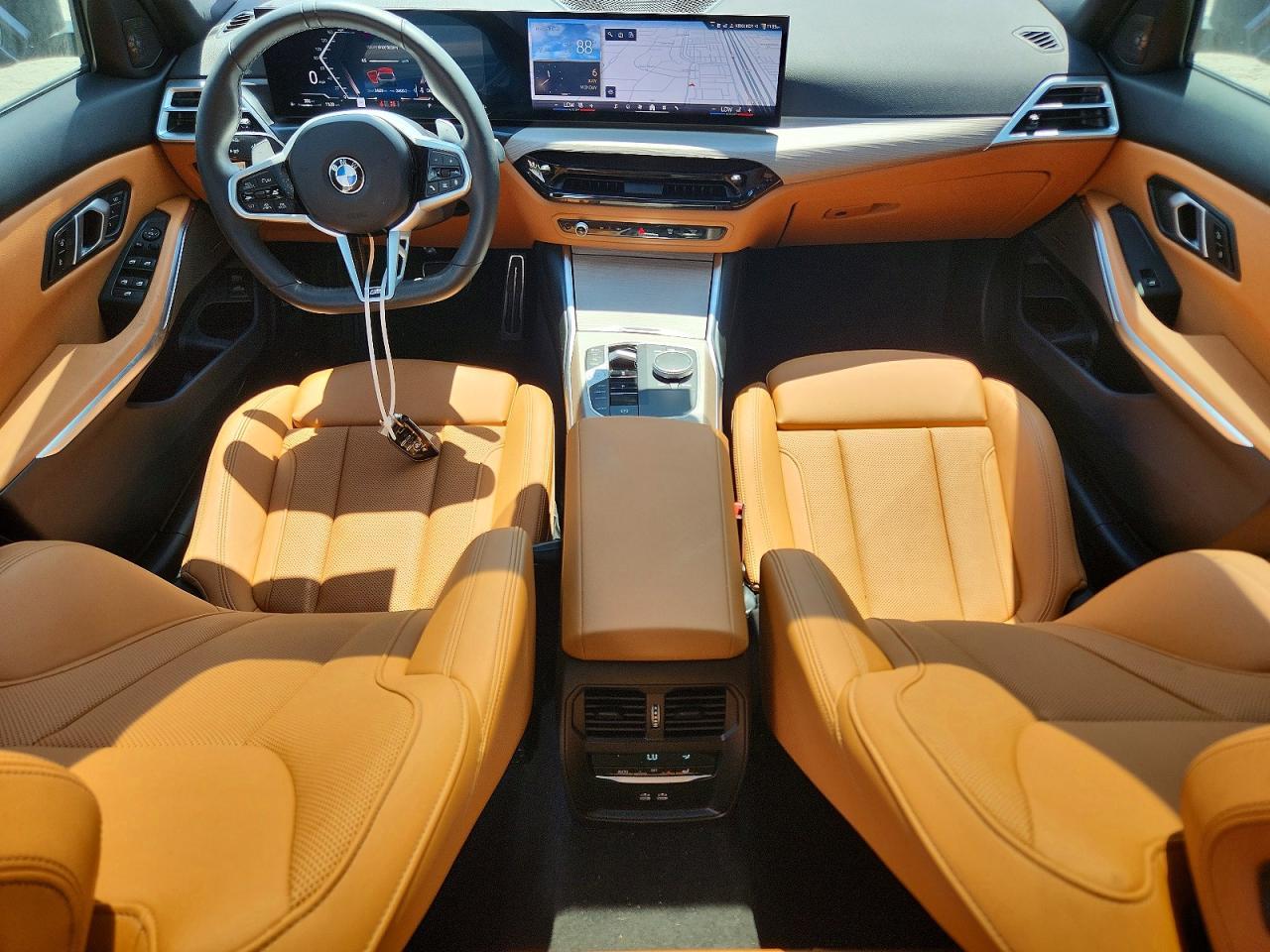 2025 BMW 330I - zdjęcie 8
