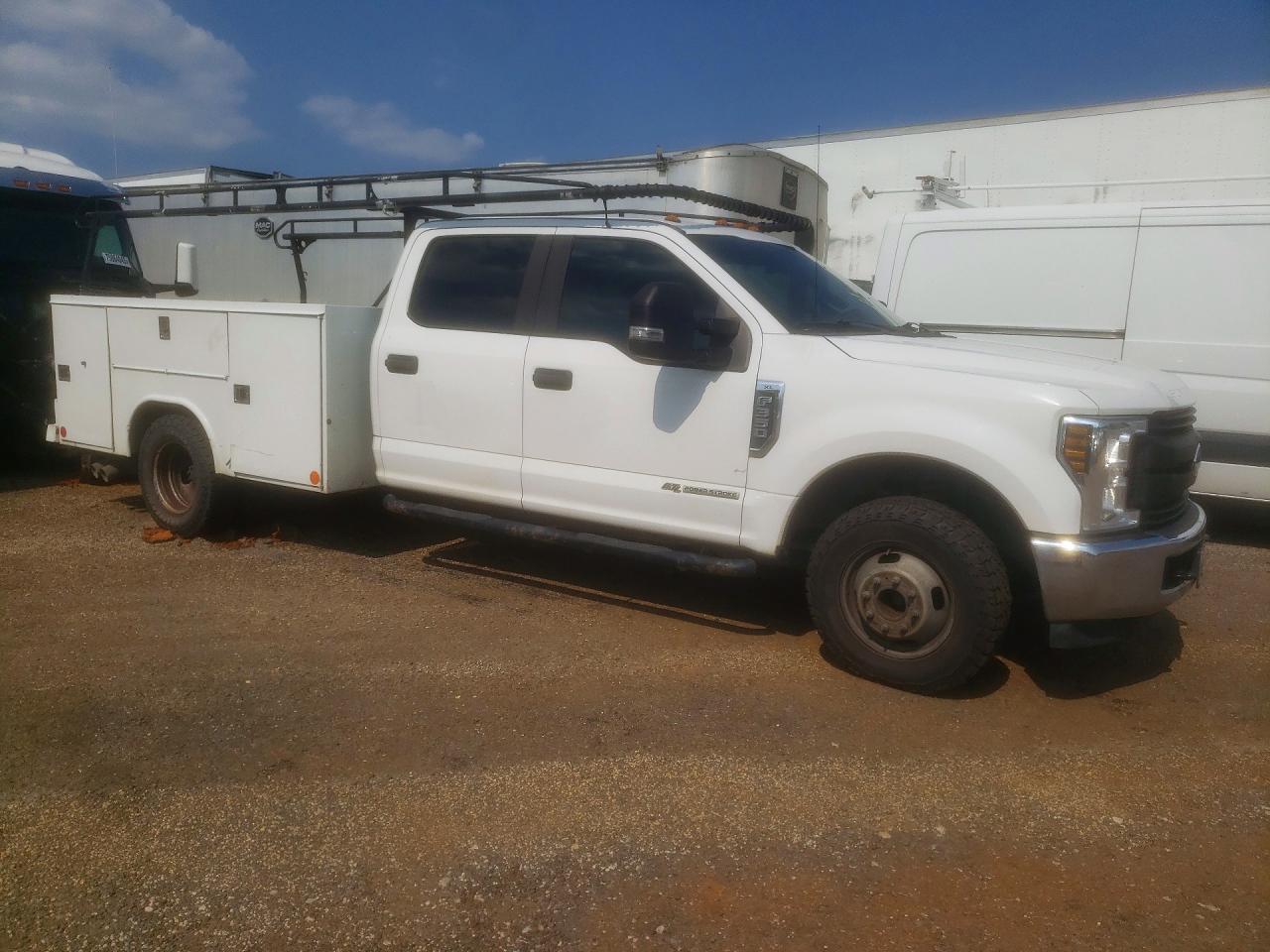 2019 Ford F350 Super Duty - zdjęcie 4
