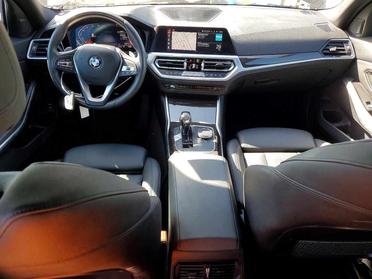 2019 BMW 330I - zdjęcie 8