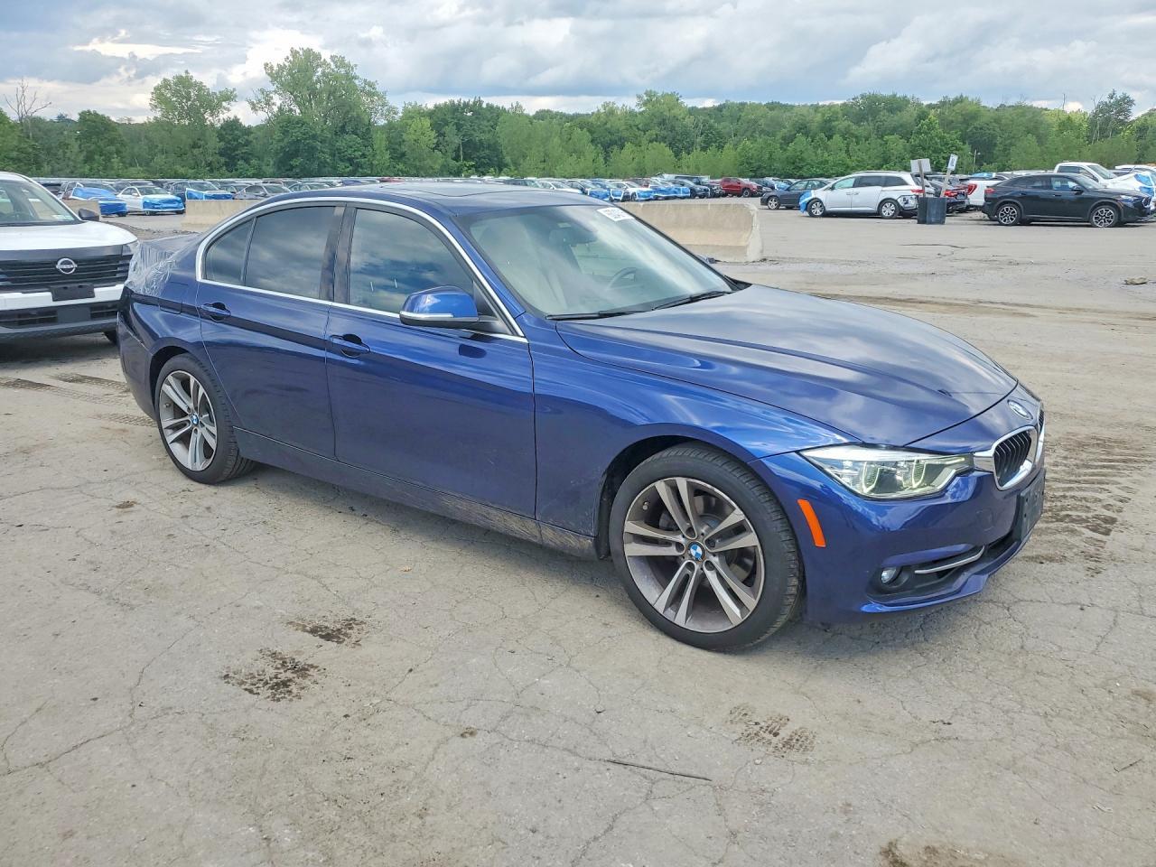 2018 BMW Seria 3 330i - zdjęcie 4