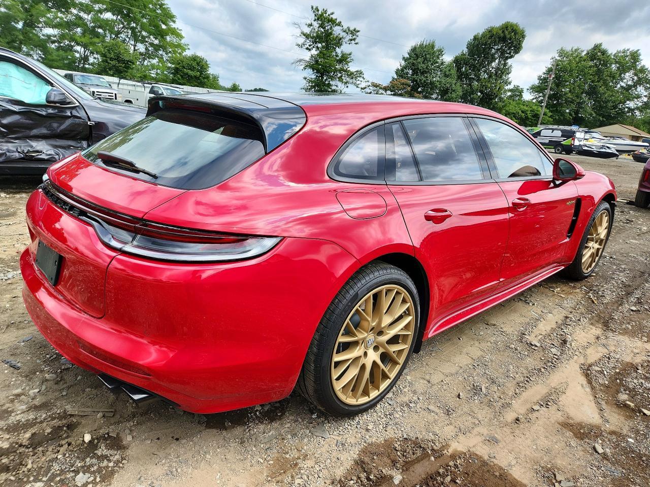 2023 Porsche Panamera 4 E-Hybrid Sport Turismo - zdjęcie 3