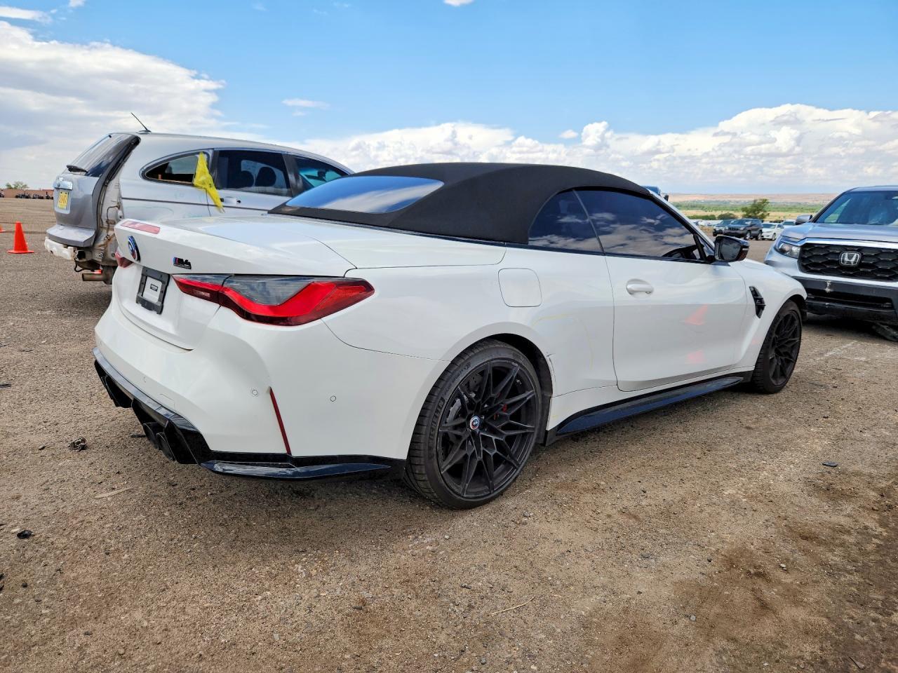 2022 BMW M4 Competition - zdjęcie 3
