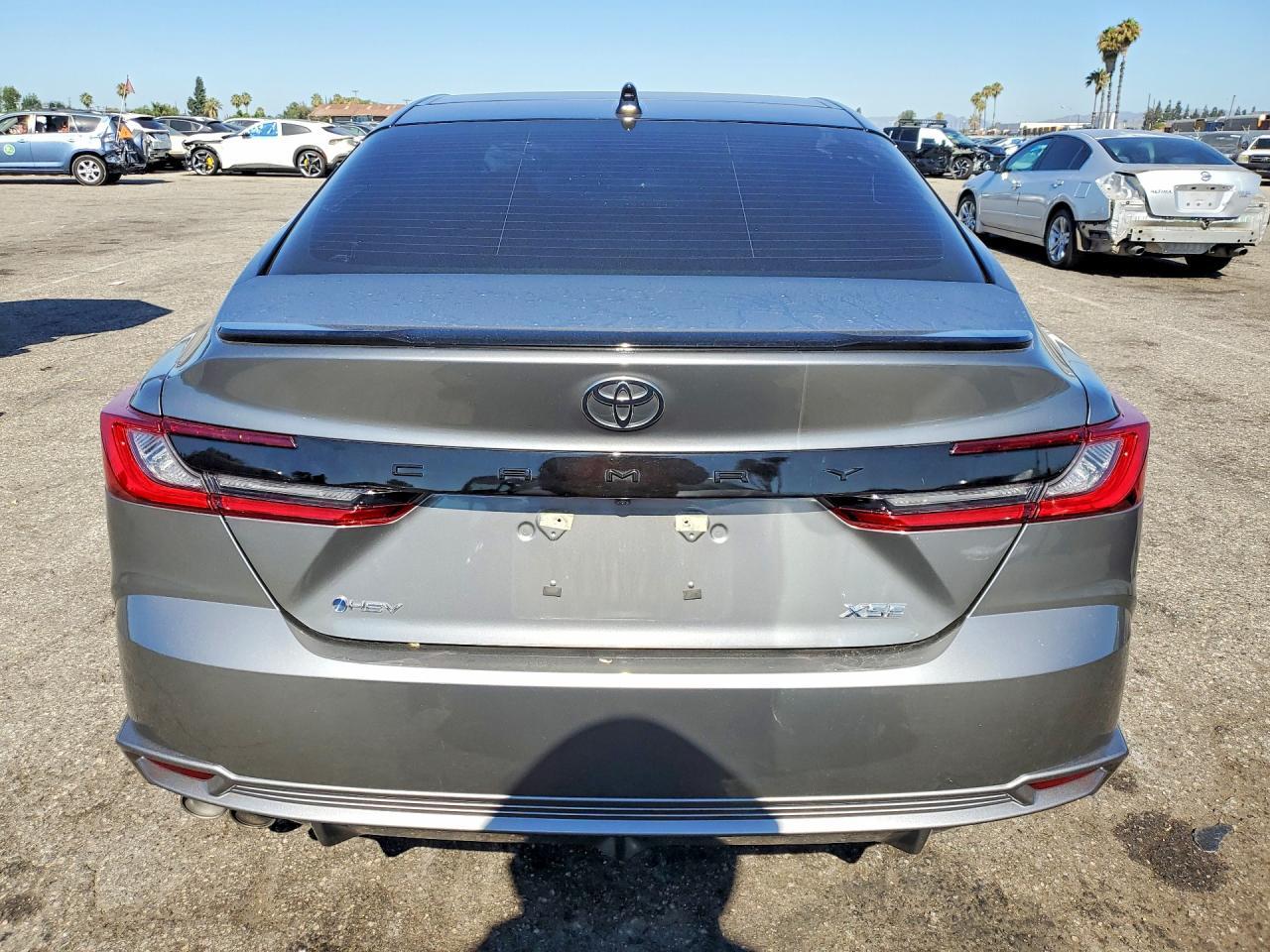 2026 Toyota Camry Xse - zdjęcie 6