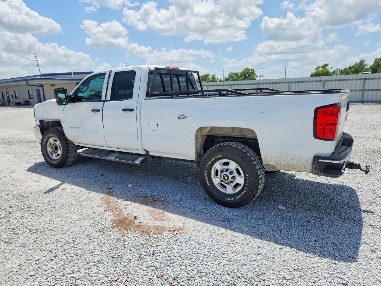 2019 Chevrolet Silverado C2500 Heavy Duty - zdjęcie 2