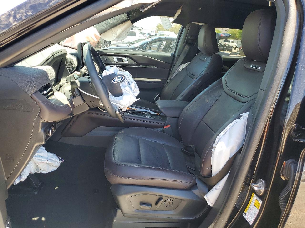 2026 Ford Explorer Platinum - zdjęcie 7